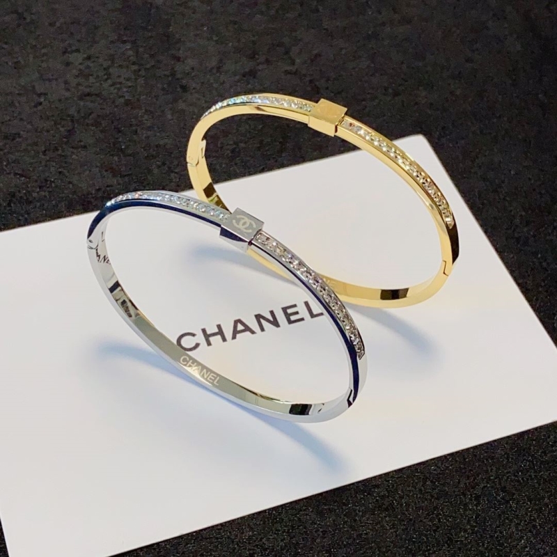 Ch**el bracelets